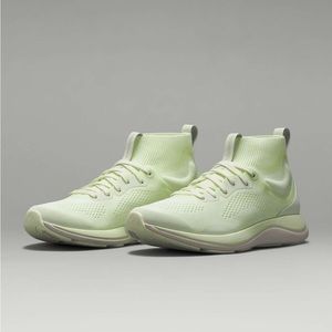 Lululemon Chargefeel Mid Women's Workout Shoe Elixir/Alpine White